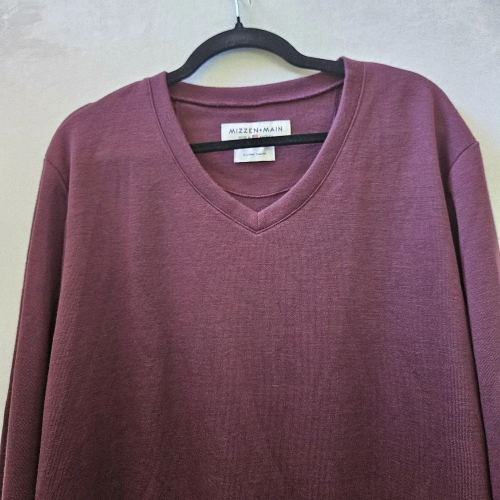 Mizzen + Main Sweater Men's XL Pomerelle Trim Fit V-Neck Long Sleeve Performance